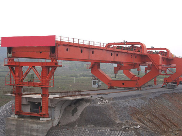 鐵路架橋機(jī)